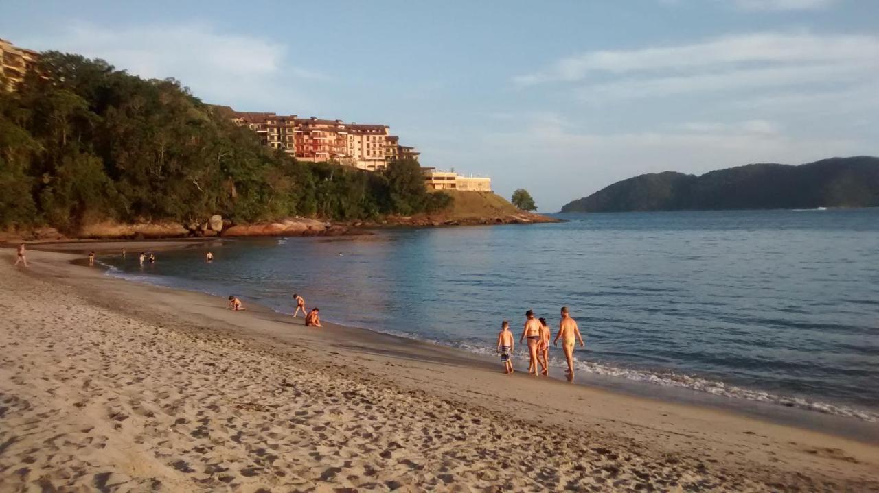 Chale No Condominio Verde Mar Na Praia Da Cocanha Caraguatatuba Eksteriør bilde